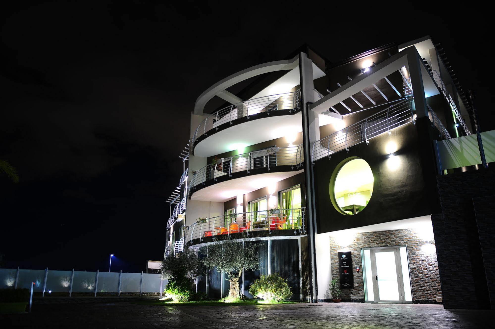 Chez Le Sourire Hotel Giffoni Valle Piana Exterior foto